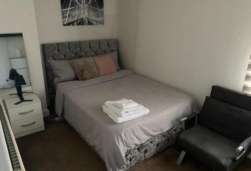 디럭스 룸, Alder En Suite Self Catering With Private Shower 3