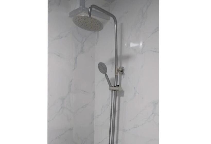 اتاق لوکس, Lux