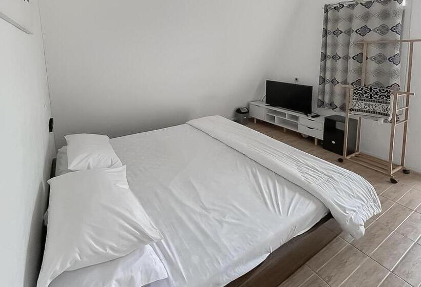 Семейный Номер, Reddoorz Resort Syariah At Rancakalong Sumedang