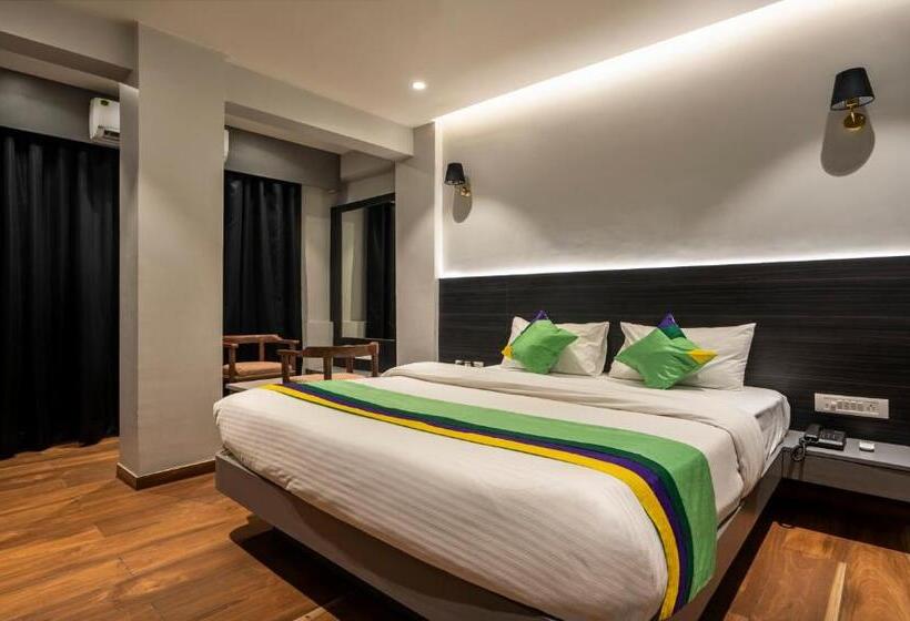 Quarto Deluxe, Treebo Prasha