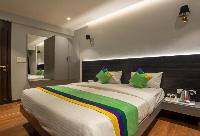 Quarto Deluxe, Treebo Prasha