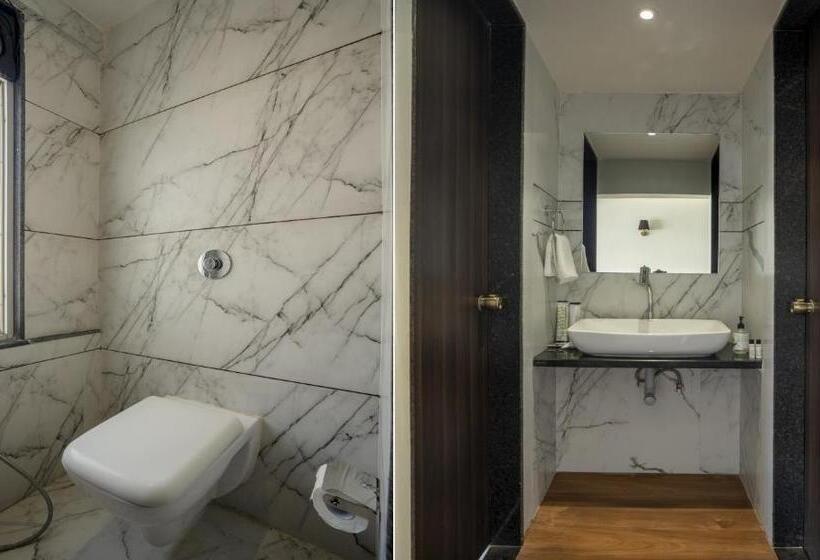 Quarto Deluxe, Treebo Prasha