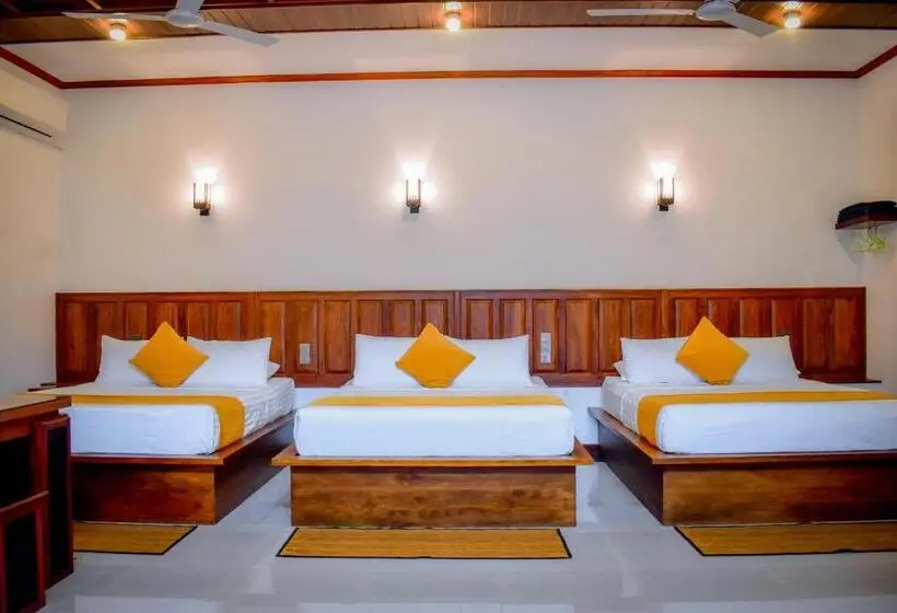 Perhehuone, Uma Garden Kandegedara