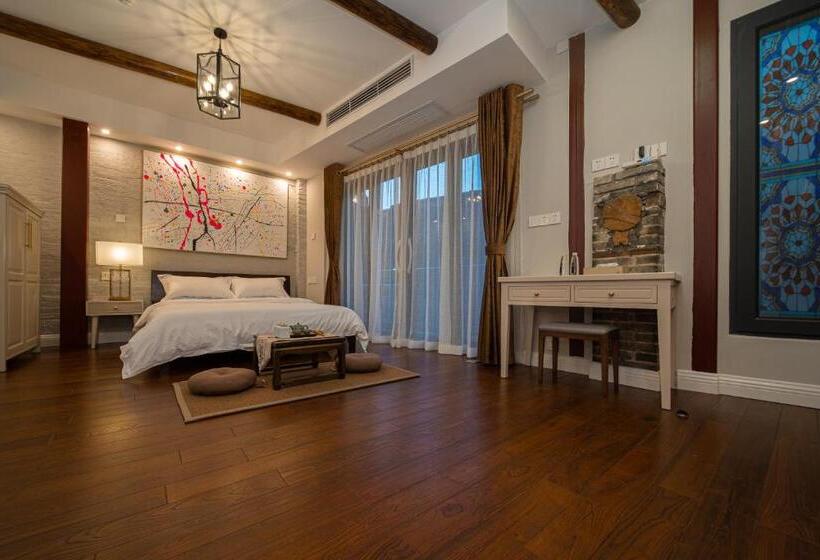 キングサイズベッドのスタンダードルーム, Yangshuo Jhc Inn