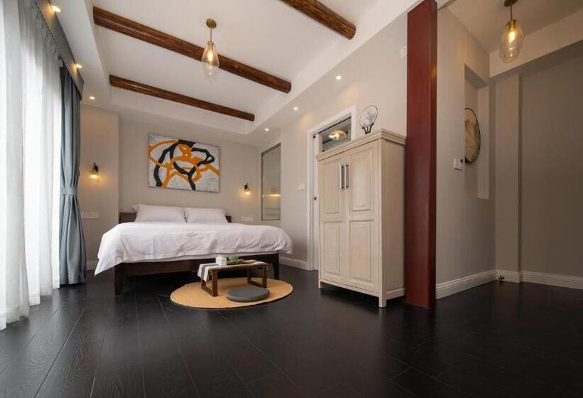 キングサイズベッドのスタンダードルーム, Yangshuo Jhc Inn