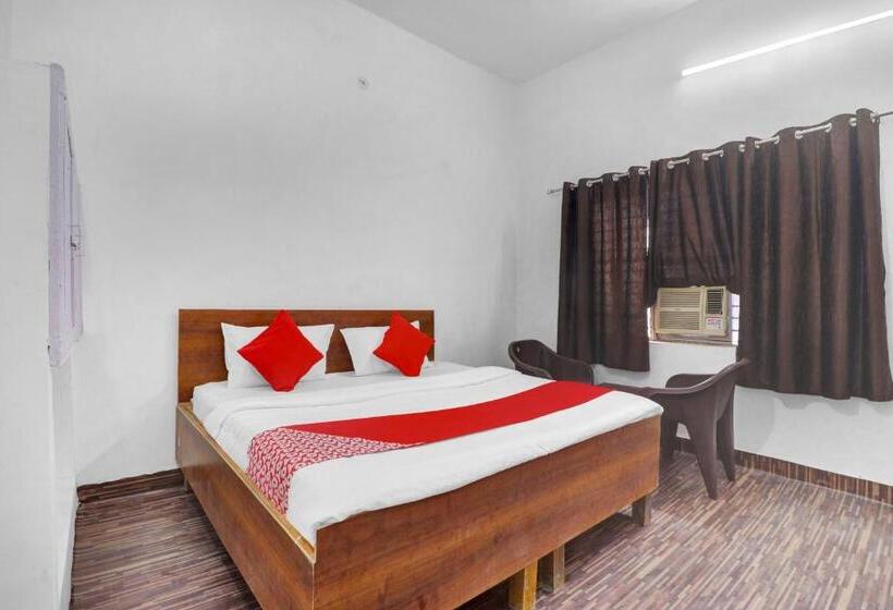 חדר קלאסי לשלושה, Oyo Flagship Hotel The Skyland