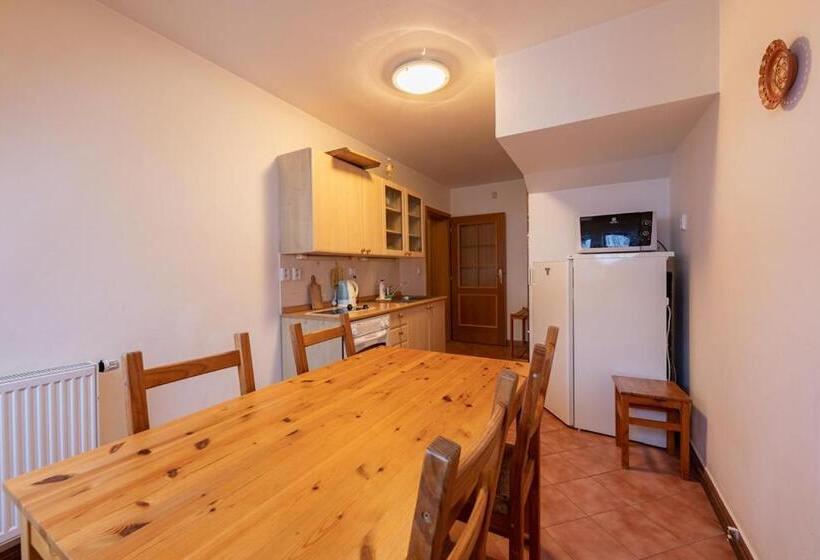 סוויטה, Chata Miroslav