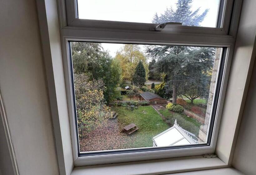 اتاق استاندارد, Melton Guest House