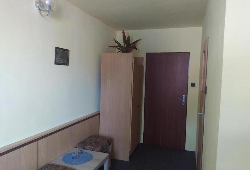 标准间, Penzion U Dubu