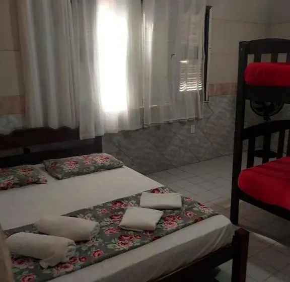 Sviitti, Pousada E Hostel Lua De Tomate