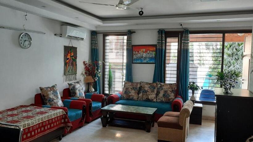 Номер Deluxe с Балконом, Sunrise B&b