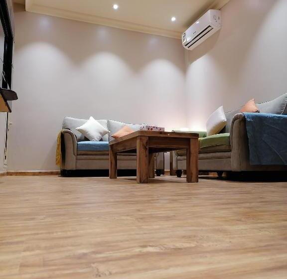 침실 1개 아파트, أرائك رسلان Araik Raslan