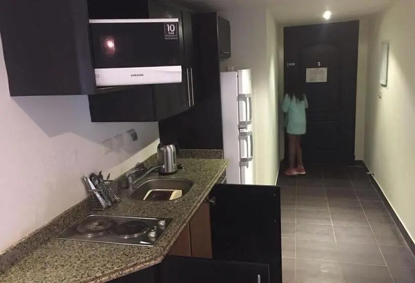 اتاق استاندارد چهار تخته با چشم‌انداز دریا, Porto South Beach