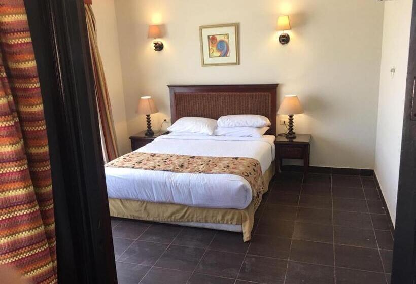 اتاق استاندارد چهار تخته با چشم‌انداز دریا, Porto South Beach