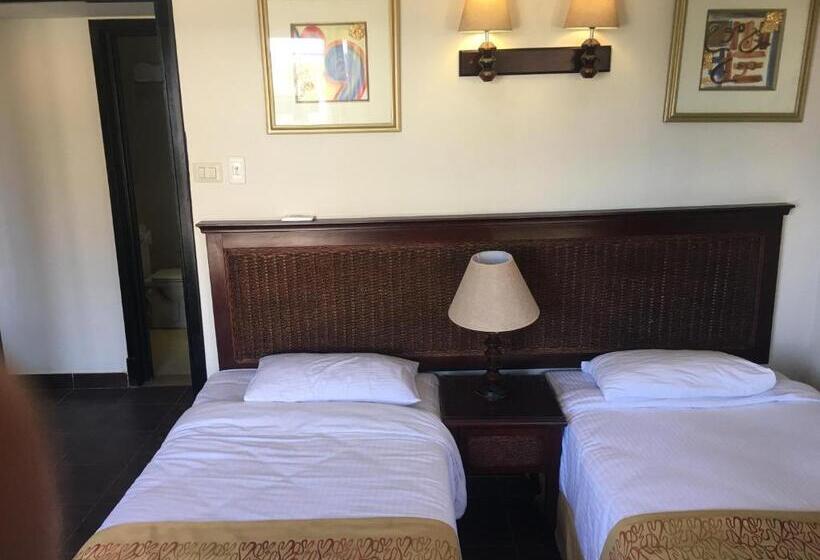 استودیو خانوادگی, Porto South Beach