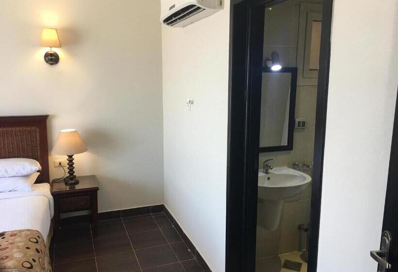 استودیو خانوادگی, Porto South Beach