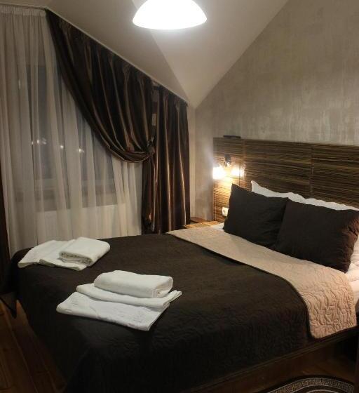 سوئیت با بالکن, Villa Exclusive