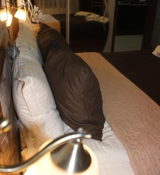 سوئیت با بالکن, Villa Exclusive