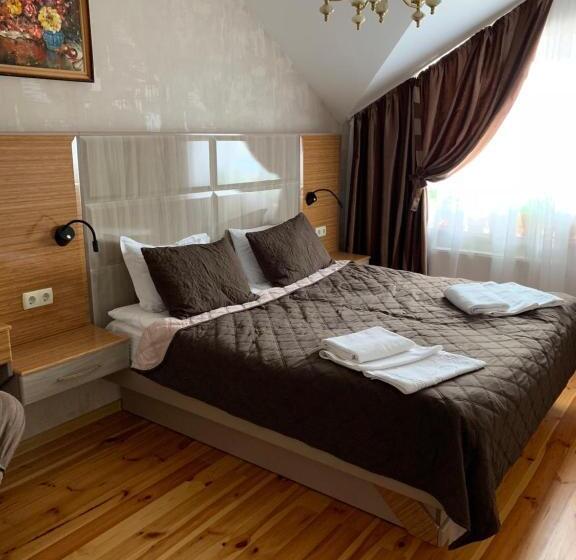 سوئیت با بالکن, Villa Exclusive