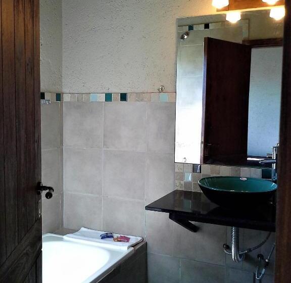 Suite with lake view, Peperina Lago Los Molinos