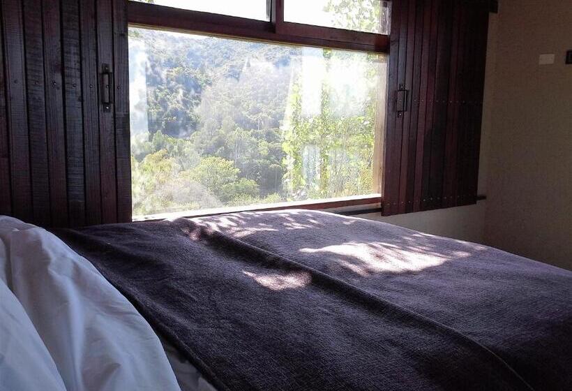 Suite with lake view, Peperina Lago Los Molinos