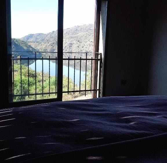 Suite with lake view, Peperina Lago Los Molinos