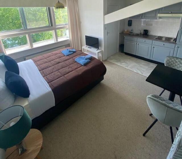 标准工作室, Aan De Linge