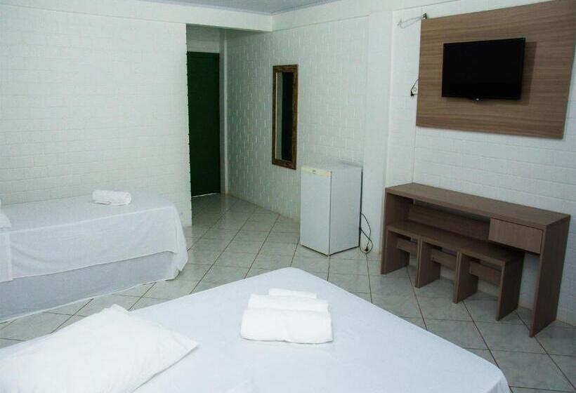 חדר קלאסי לשלושה, E Parque Das Tuias