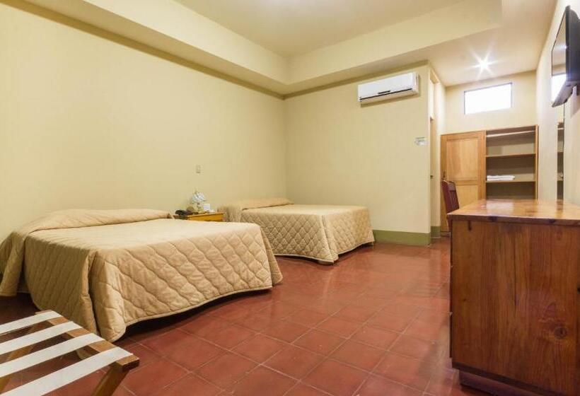 اتاق استاندارد یک نفره, Frontera