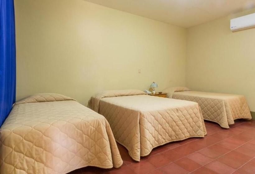 اتاق استاندارد سه نفره, Frontera