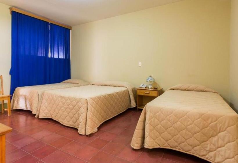 اتاق استاندارد سه نفره, Frontera