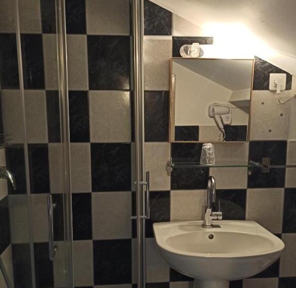 スタンダード４人部屋, Le Poudrier