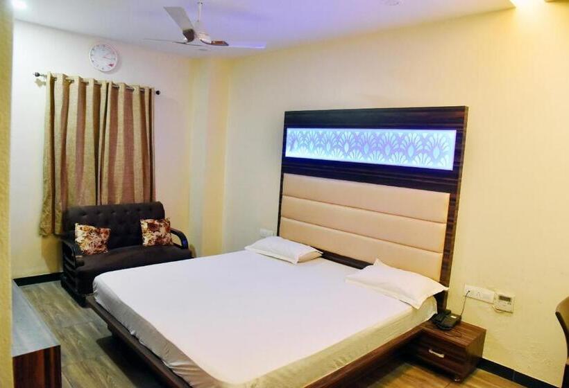 חדר דלוקס, Midtown & Restaurant