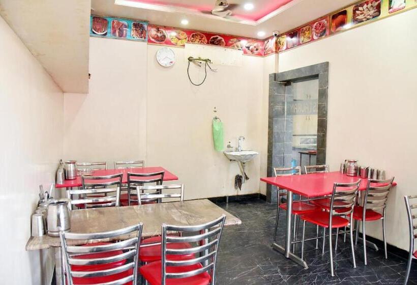 디럭스 룸, Midtown & Restaurant