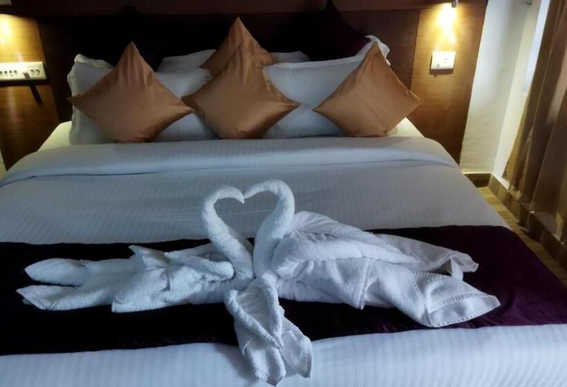 جناح ديلوكس, Queens Tourist Home