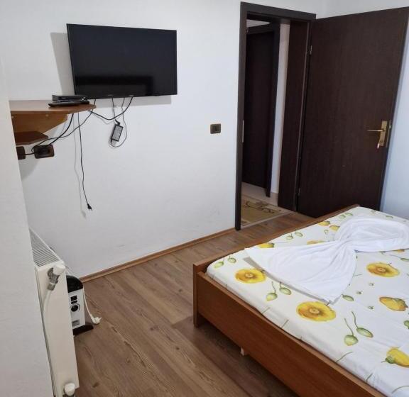 חדר סטנדרט, Restaurant Savoja