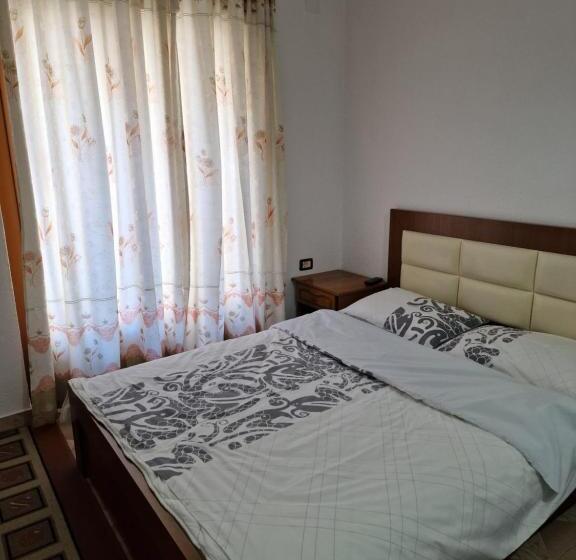 חדר סטנדרט, Restaurant Savoja