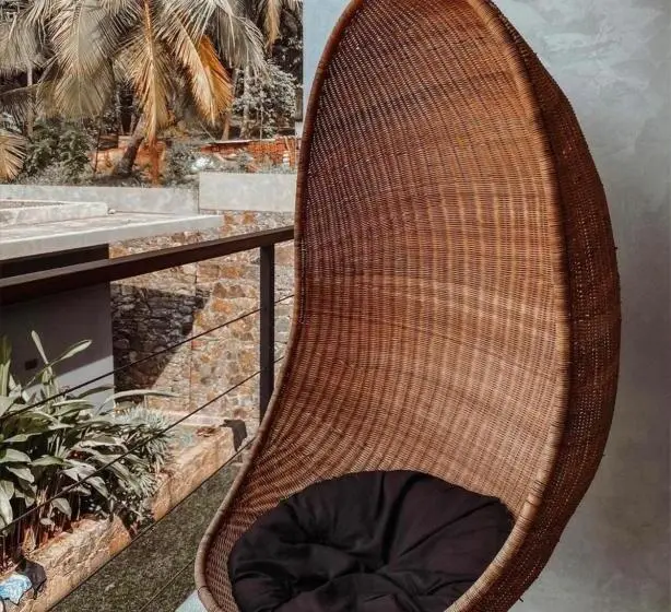 キングサイズベッドのスタンダードルーム, The Salty Pelican Yoga & Surf Retreat