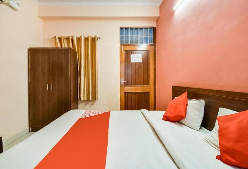トリプルクラシックルーム, Oyo Flagship Hotel Ganesham
