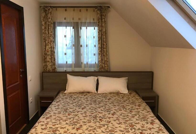 Номер Basic, Complex Summertime