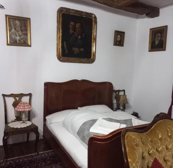 חדר סטנדרט לשלושה עם טרסה, La Amadeus & Monica