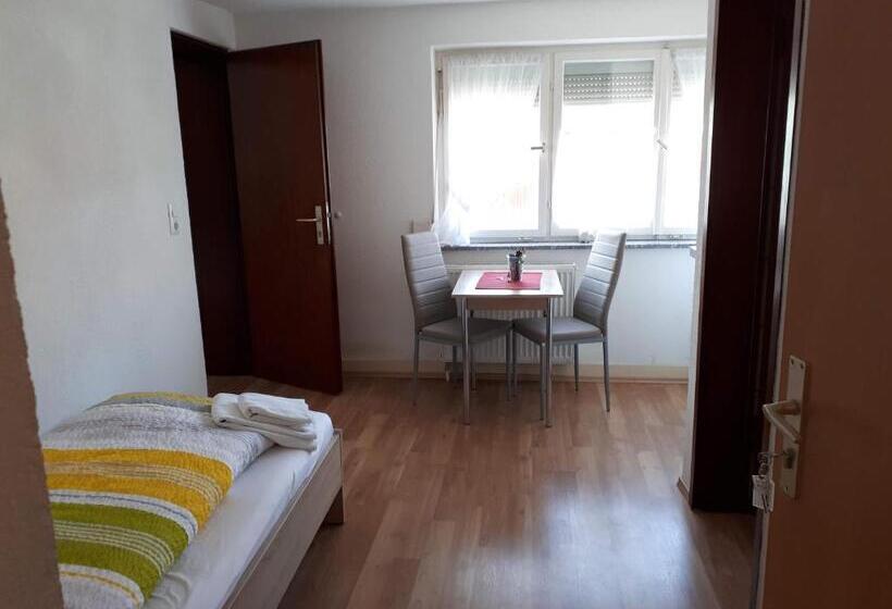 חדר סטנדרט, Monteurhotel B27