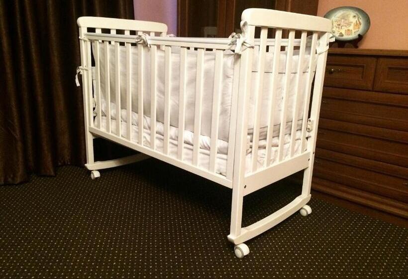 جناح, Saban Deluxe