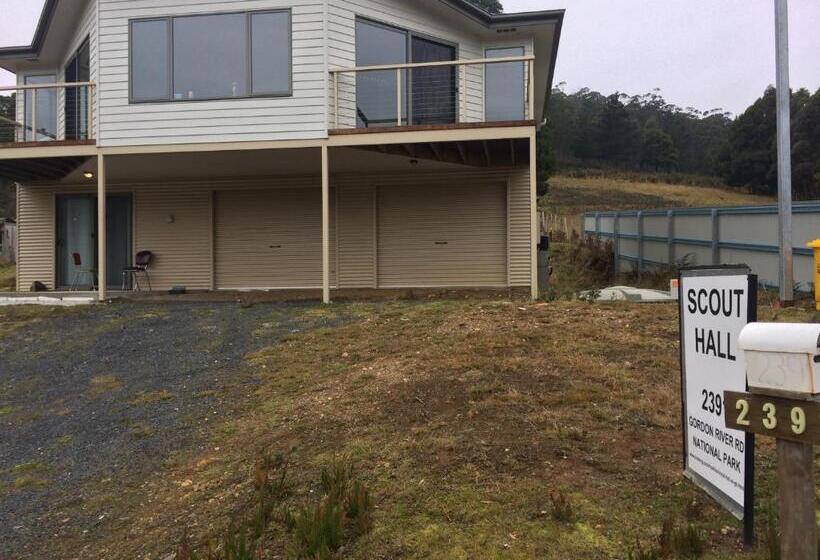 Номер Deluxe Вид на Горы, Scout Hall