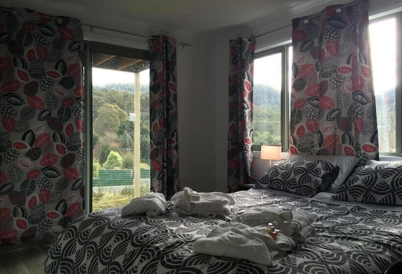 Номер Deluxe Вид на Горы, Scout Hall