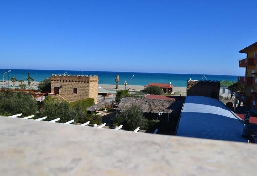 带大床的标准间, Tre Torri