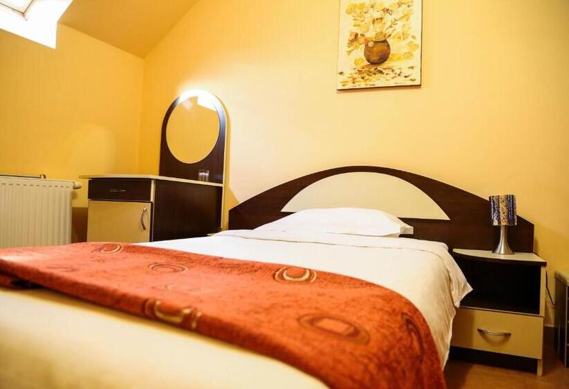 اتاق استاندارد یک نفره, Pensiunea Alexia