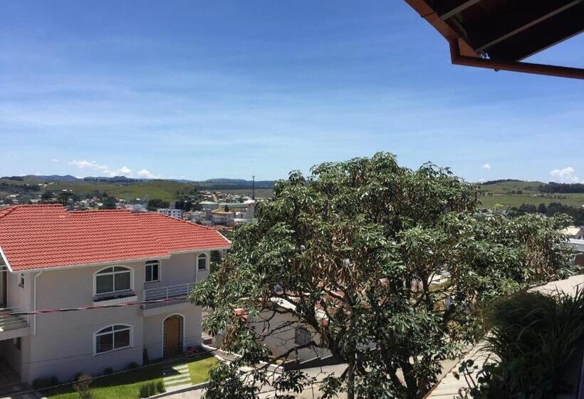 جناح مزوَّد بشرفة, Pousada Monte Carlo