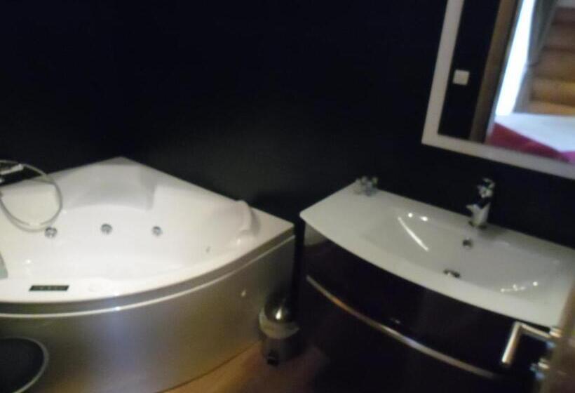 Номер Стандарт с Гидромассажем, Chambres D Hôtes Les Rondins De La Fecht