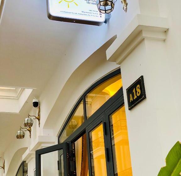 اتاق استاندارد با تخت بزرگ, Nắng Homestel Tây Ninh